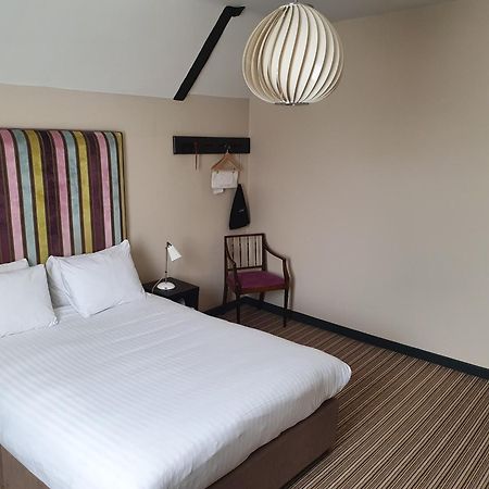 The Red Lion Hotel Whittlesford Экстерьер фото