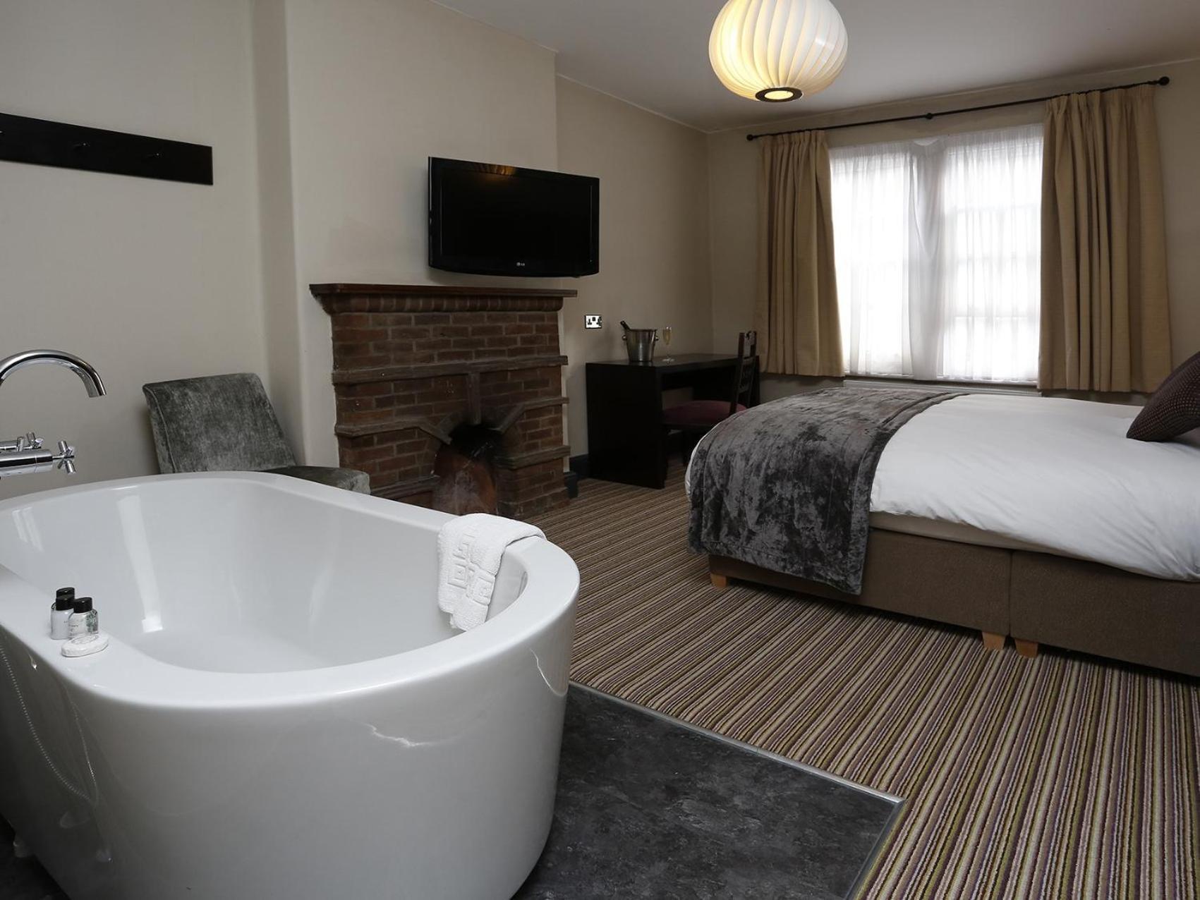 The Red Lion Hotel Whittlesford Экстерьер фото