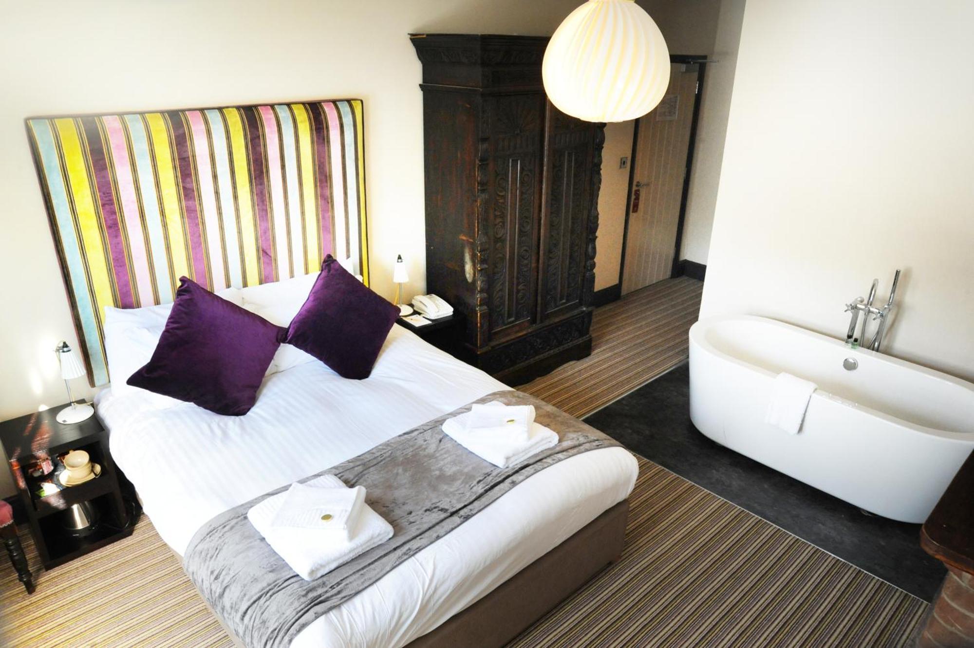 The Red Lion Hotel Whittlesford Экстерьер фото
