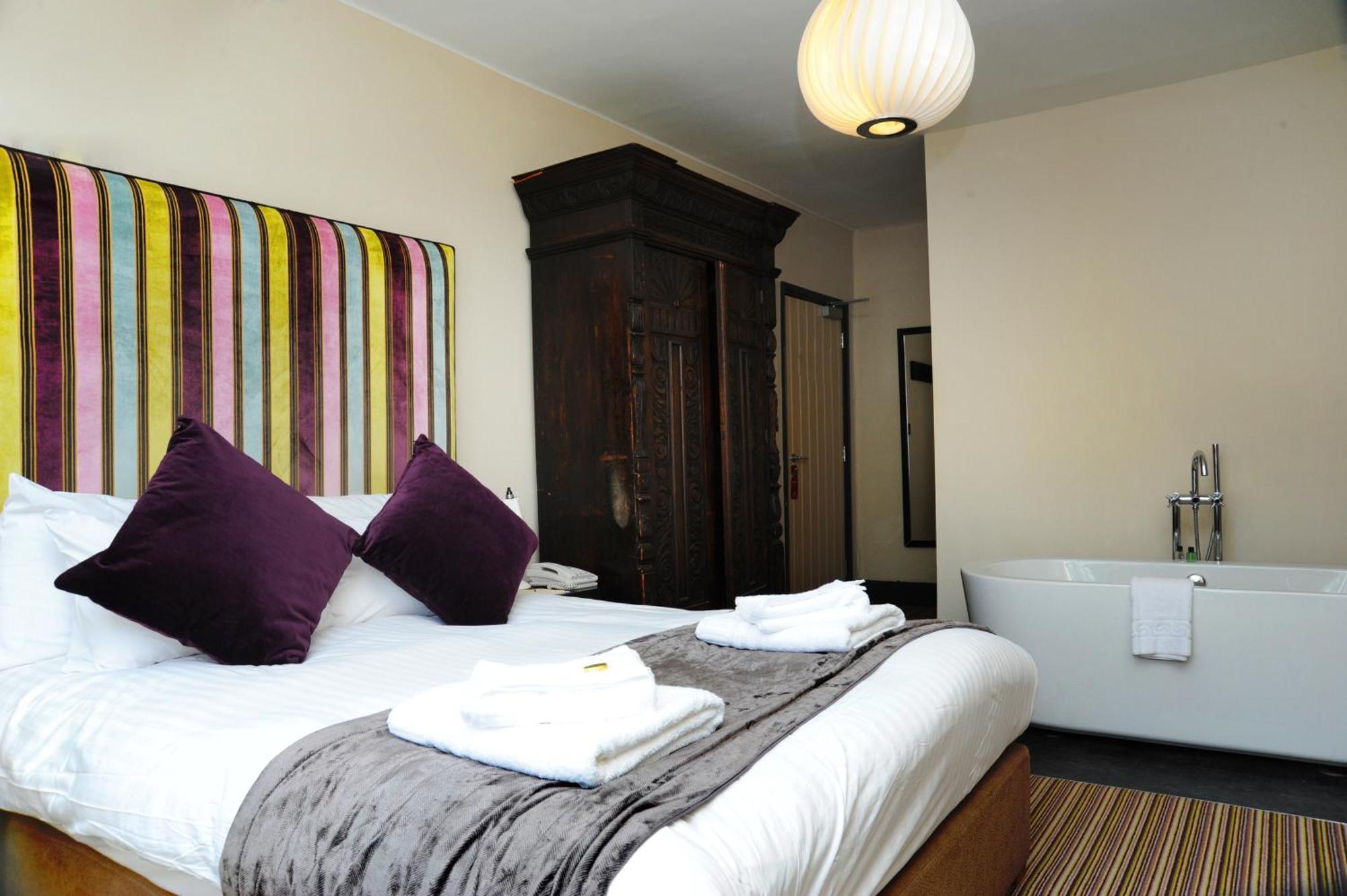 The Red Lion Hotel Whittlesford Экстерьер фото
