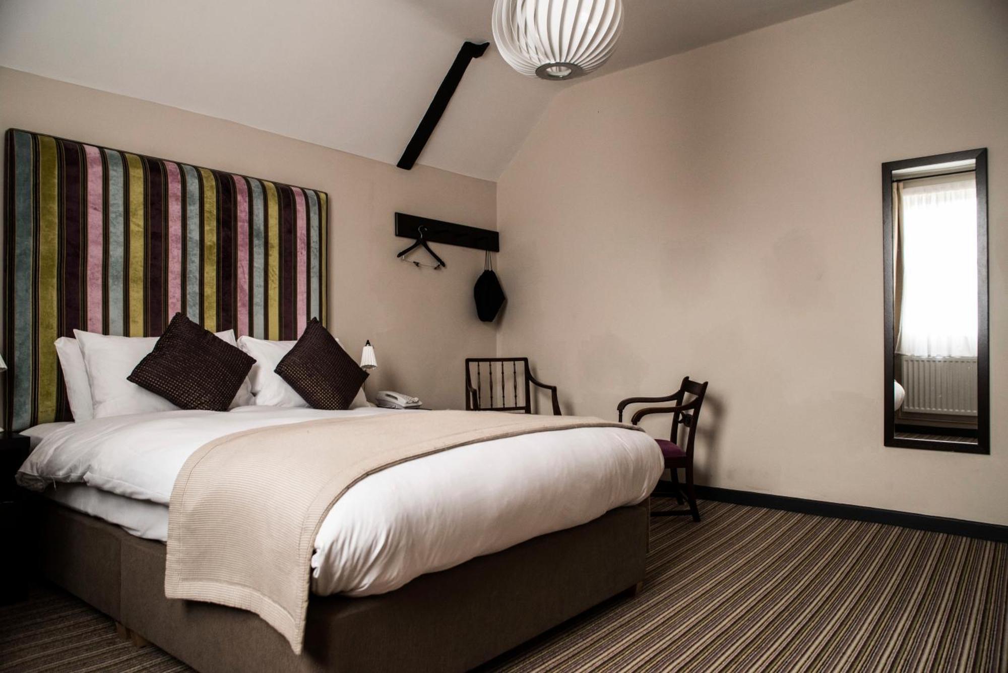 The Red Lion Hotel Whittlesford Экстерьер фото