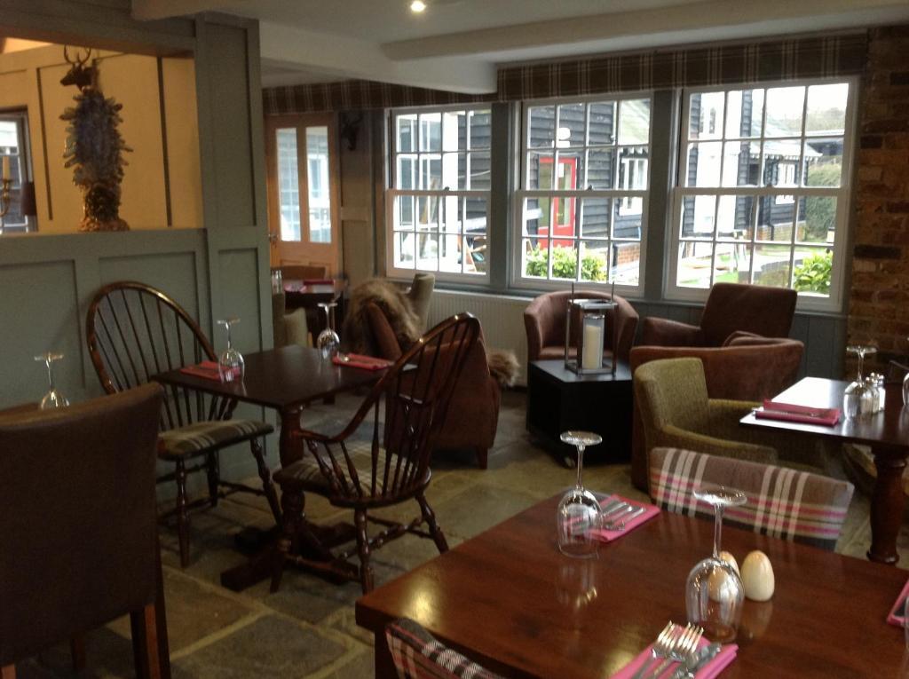 The Red Lion Hotel Whittlesford Экстерьер фото
